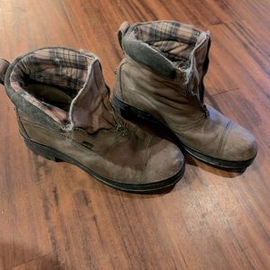 Ariat Paddock boots, size 9.5